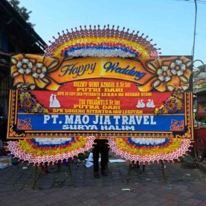 Bunga Papan Happy Wedding JUMBO Spektakuler - Full Border Super Masif - Dorus Florist