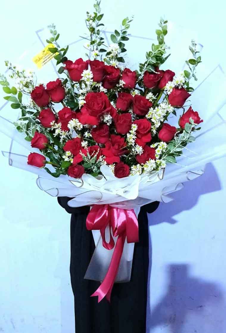 Bunga Tangan Hand Bucket Buket Simfoni Cinta (The Love Symphony Bouquet)