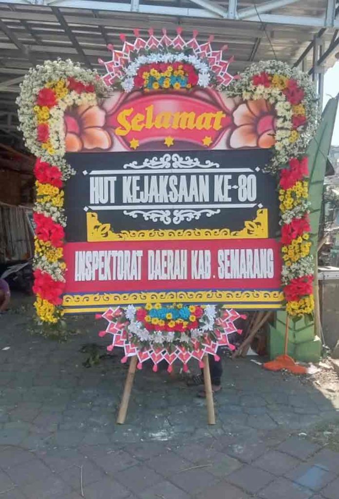 Bunga Papan Selamat Premium Spektakuler - Rangkaian Super Rimbun - Dorus Florist
