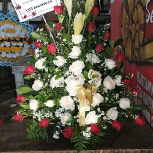 Bunga Meja Semarang Murah Rangkaian Kemegahan Klasik (The Classic Grandeur Arrangement)