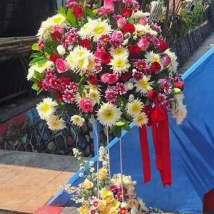 Standing Flower Pesta Meriah (The Festive Celebration Standing Flower)