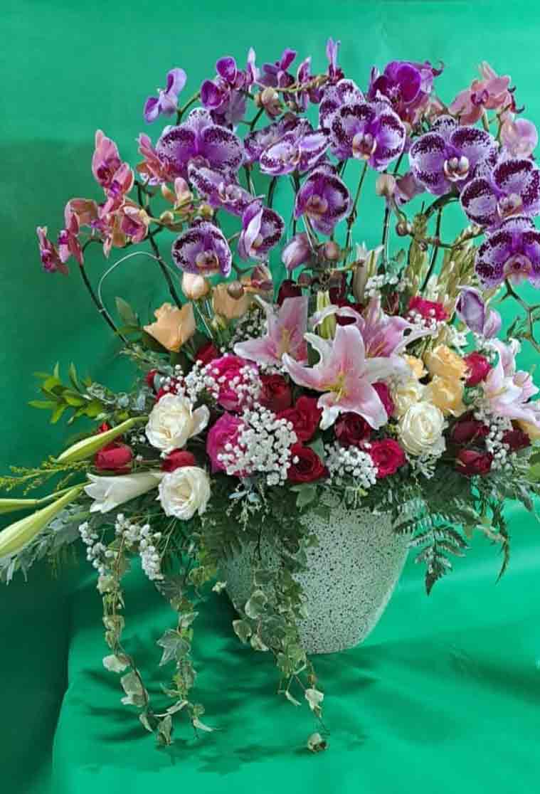 Rangkaian Bunga Meja Premium Simfoni Anggrek & Lily - Dorus Florist