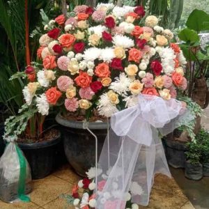 Standing Flower Pesta Kemegahan (The Grand Celebration Standing Flower)