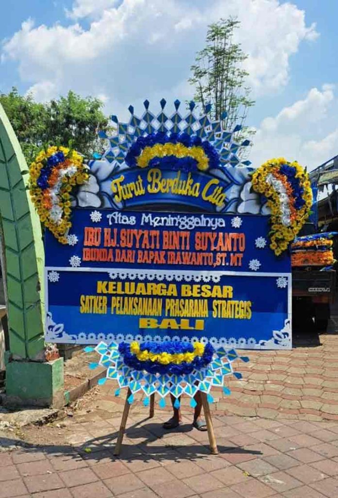 Bunga Papan Duka Cita Royal Blue - Rangkaian Penuh - Dorus Florist