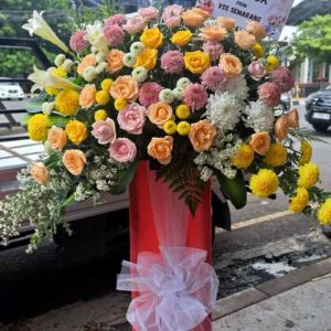 Standing Flower Kemeriahan Sukses (The Success Celebration Standing Flower)