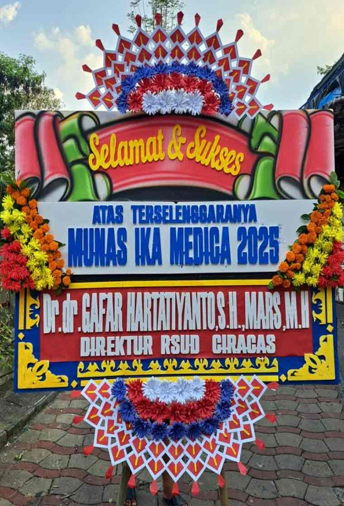 Dorus Florist Bunga Papan Selamat & Sukses (Model Nasional Merah-Putih)