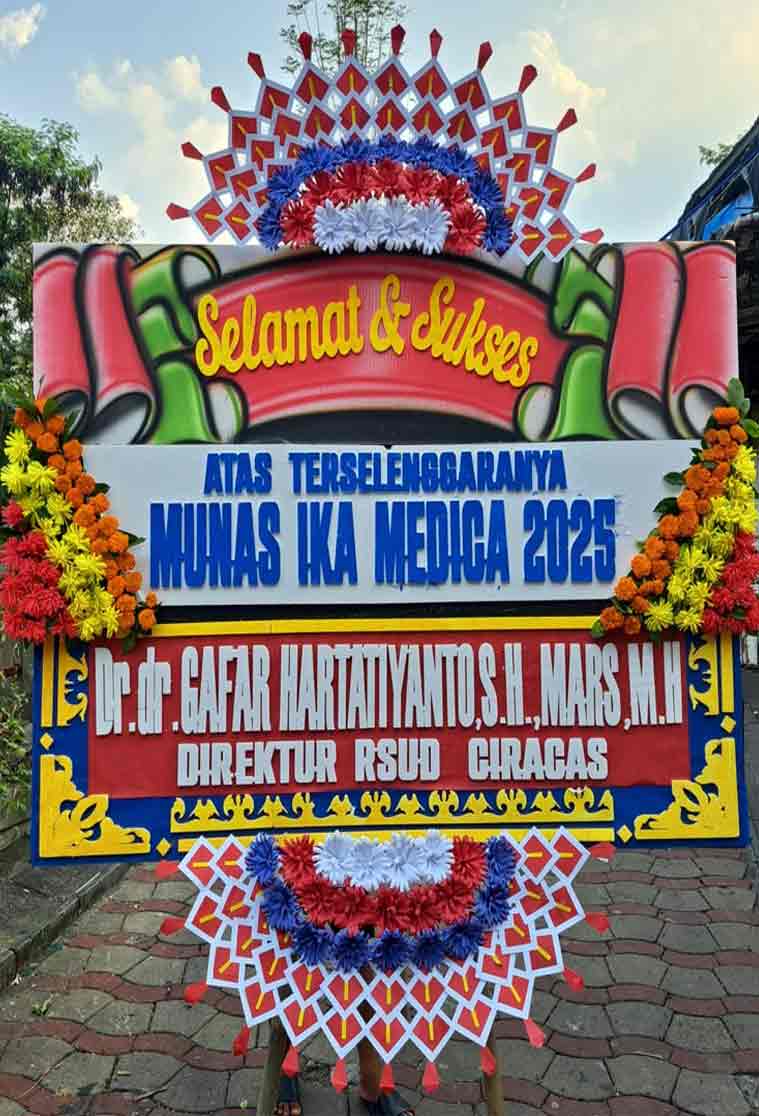 Dorus Florist Bunga Papan Selamat & Sukses (Model Nasional Merah-Putih)