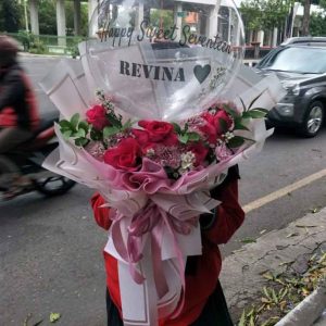 Buket Balon 'Sweet Seventeen' (The Sweet Seventeen Bubble Bouquet)