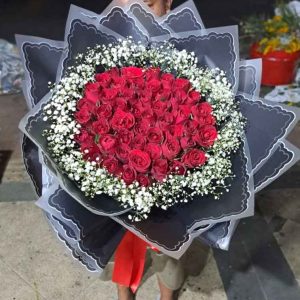 Bunga Tangan Hand Bucket Buket Gairah Dramatis (The Dramatic Passion Bouquet)