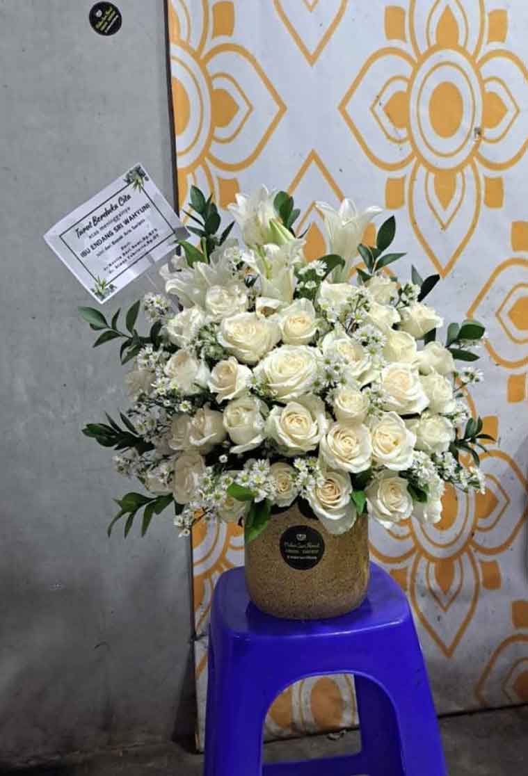 Rangkaian Penghormatan Emas (The Golden Tribute Arrangement)