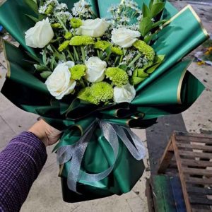 Bunga Tangan Hand Bucket Buket Zamrud Elegan (The Elegant Emerald Bouquet)