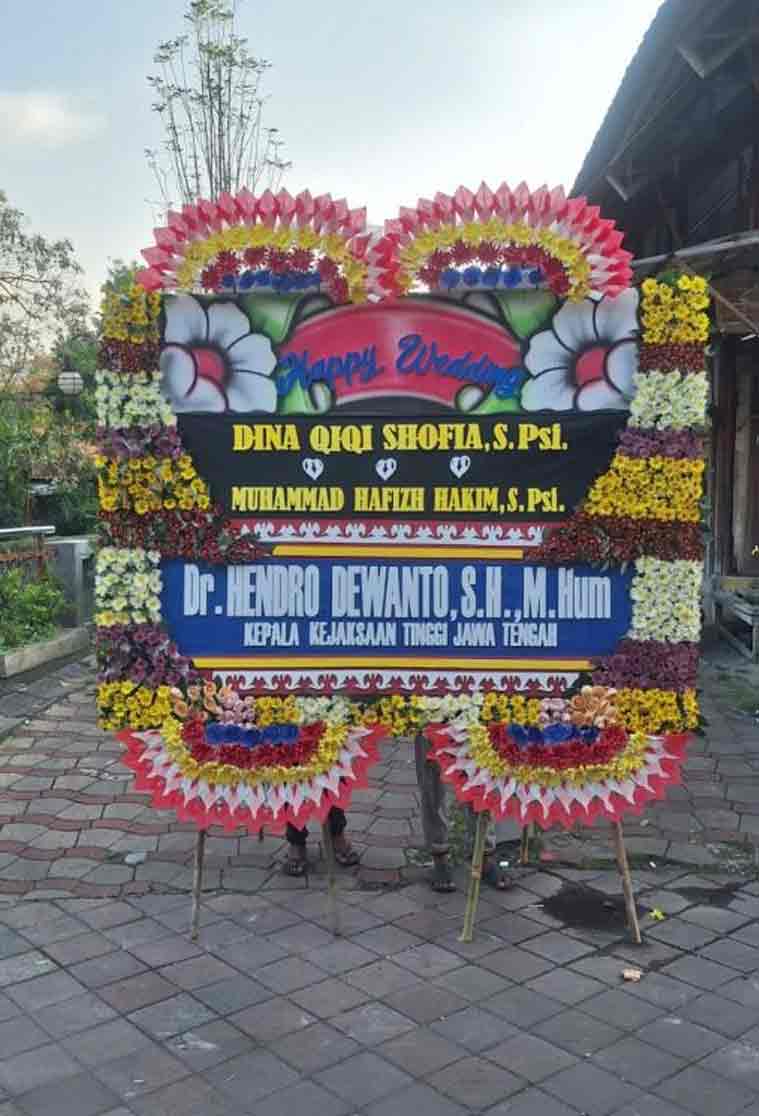 Bunga Papan Happy Wedding JUMBO - Bingkai Penuh (Full Border) Super Masif - Dorus Florist