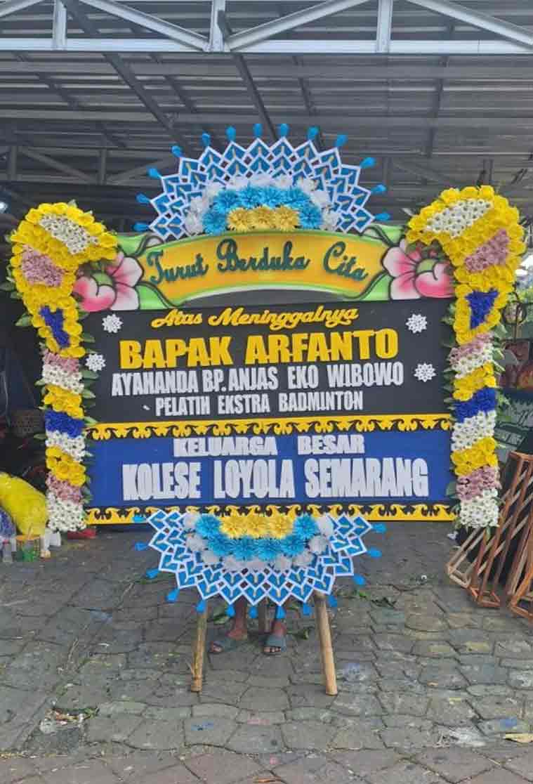 Bunga Papan Duka Cita Premium - Panel Biru & Rangkaian Super Padat - Dorus Florist