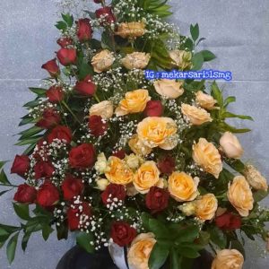 Bunga Meja Murah Semarang Rangkaian Cinta Abadi (The Eternal Love Arrangement)