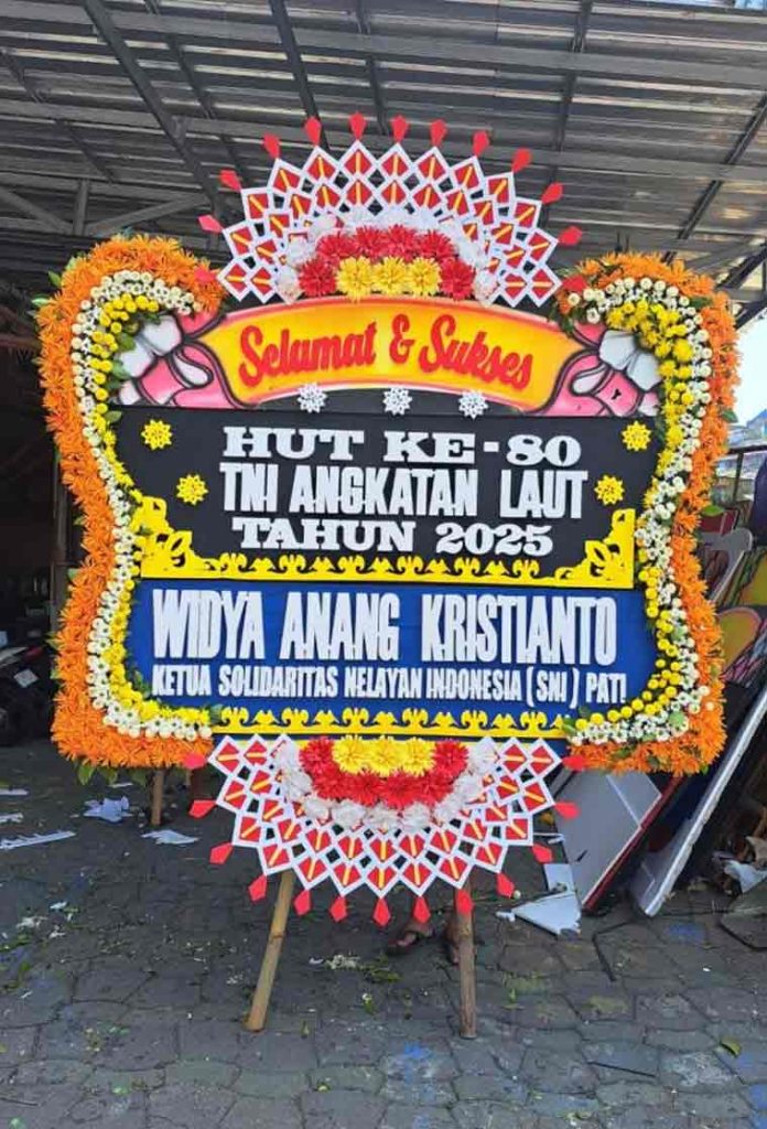 Bunga Papan Selamat Premium - Panel Biru & Rangkaian Oranye Super Padat - Dorus Florist