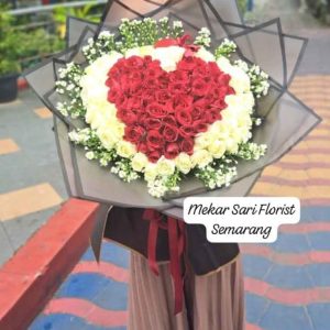 Bunga Tangan Hand Bucket Buket Detak Jantung (The Heartbeat Bouquet)